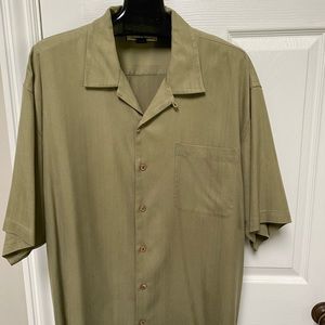 Mens Vintage Tommy Bahama silk shirt army green